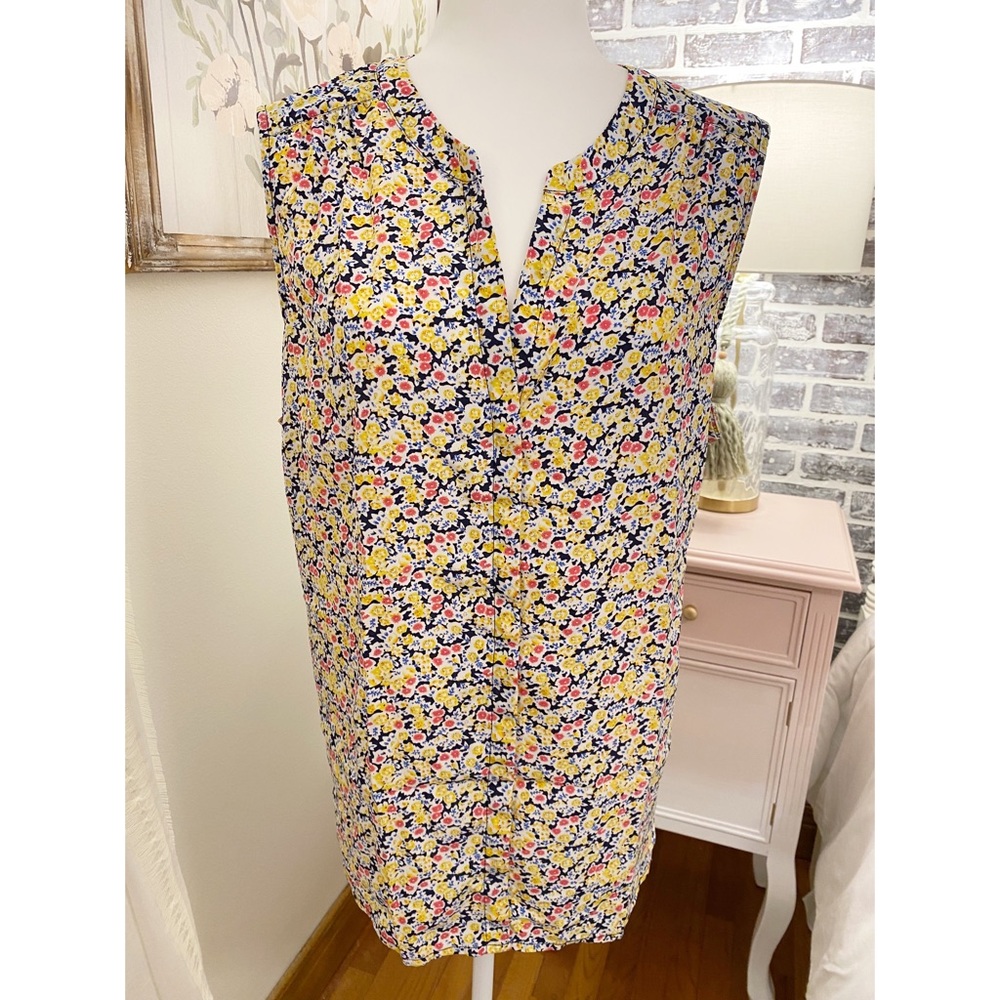 {Dalia} Sleeveless Top